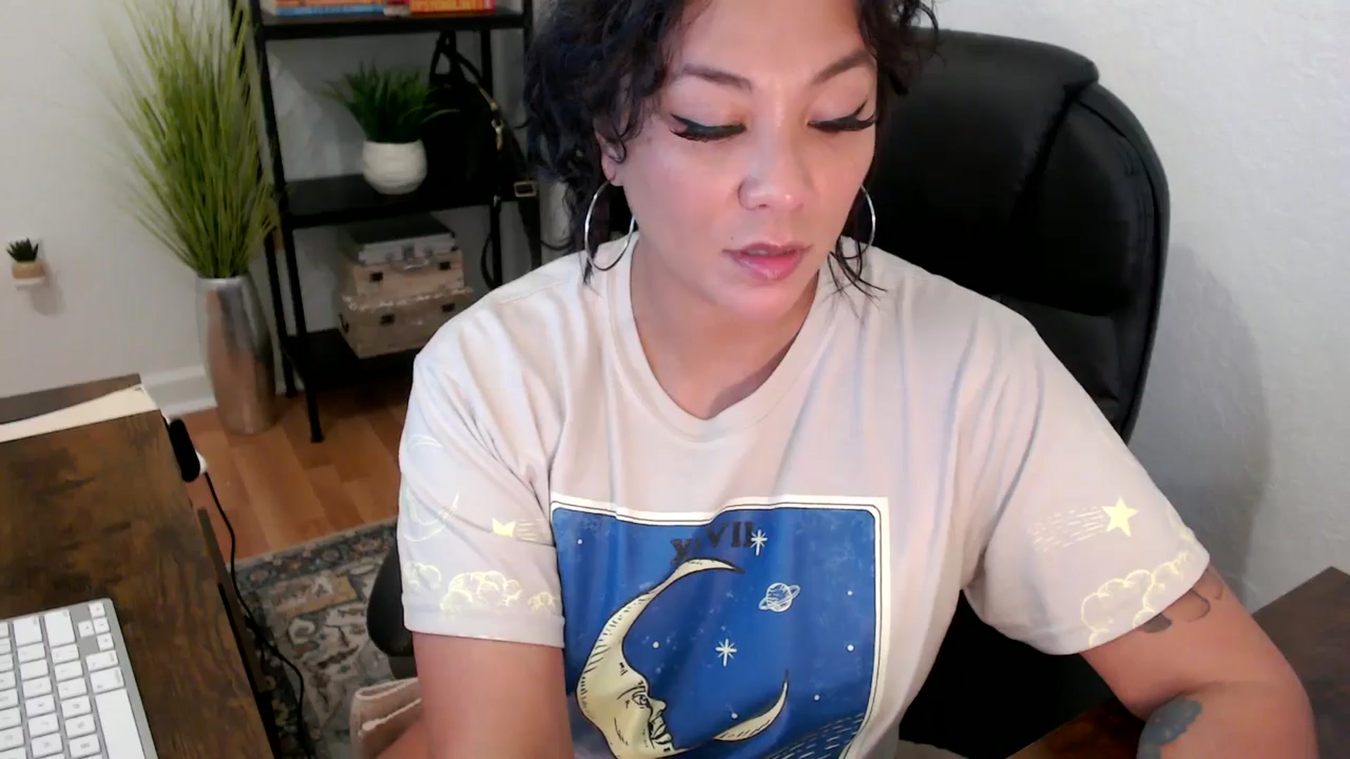 Gallery image thumbnail from MickaylaMinx's myfreecams stream on, 12/05/2024, 18:52 image 5 of 20
