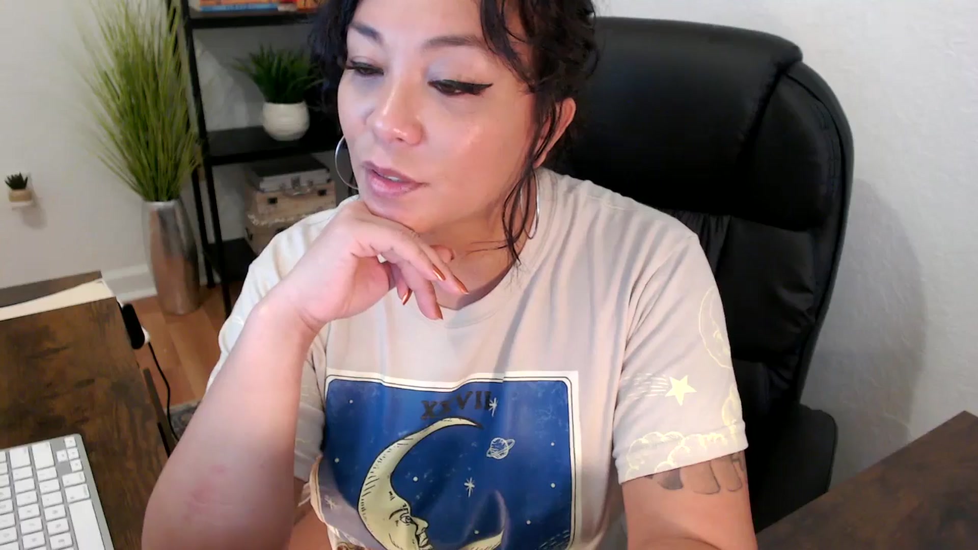 Gallery image thumbnail from MickaylaMinx's myfreecams stream on, 12/05/2024, 18:52 image 8 of 20