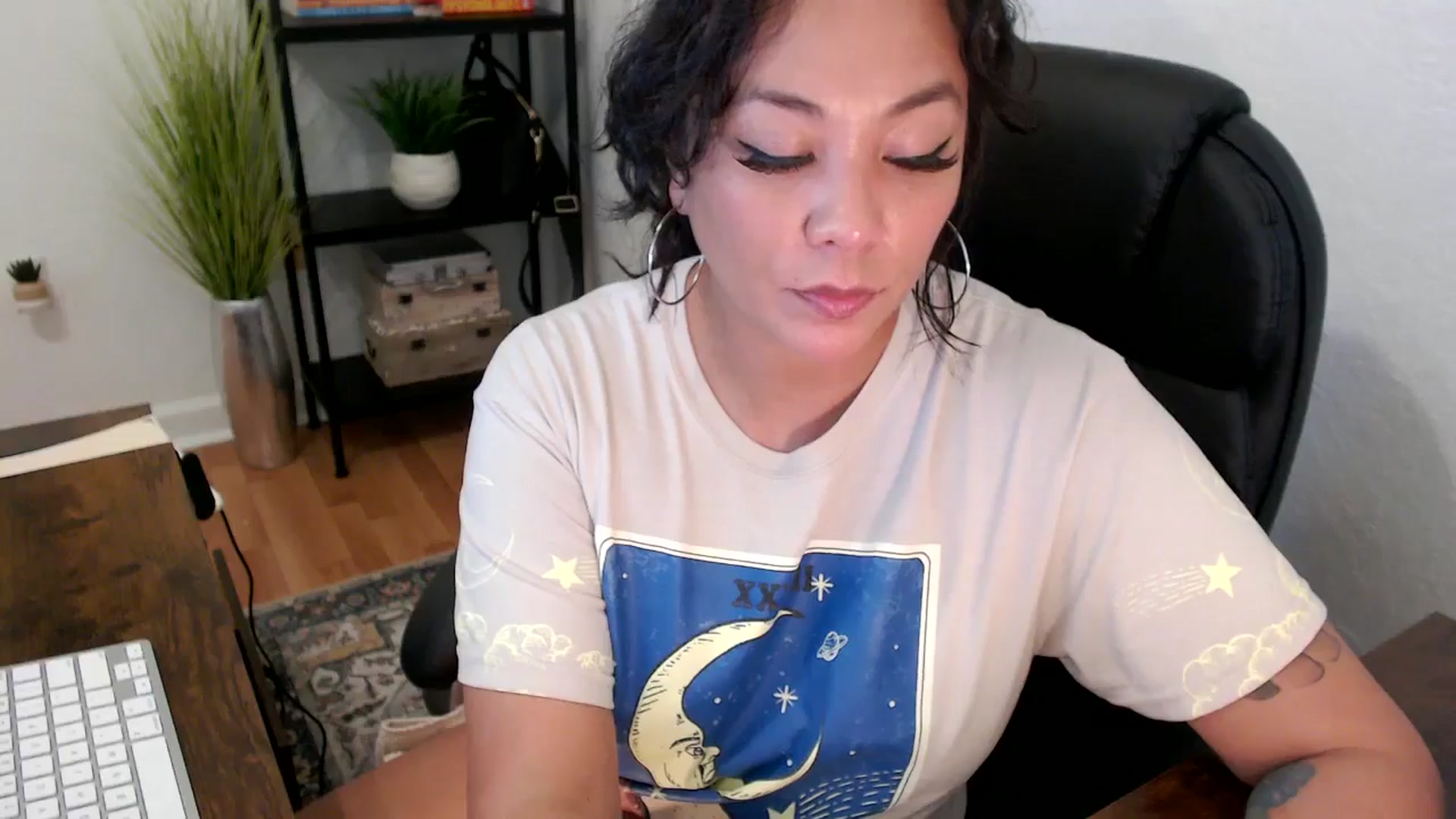 Gallery image thumbnail from MickaylaMinx's myfreecams stream on, 12/05/2024, 19:18 image 15 of 20