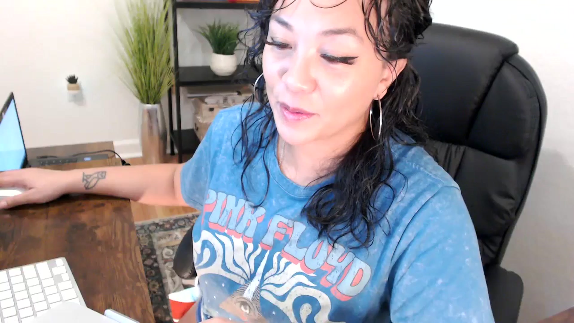 Gallery image thumbnail from MickaylaMinx's myfreecams stream on, 12/09/2024, 16:07 image 7 of 20