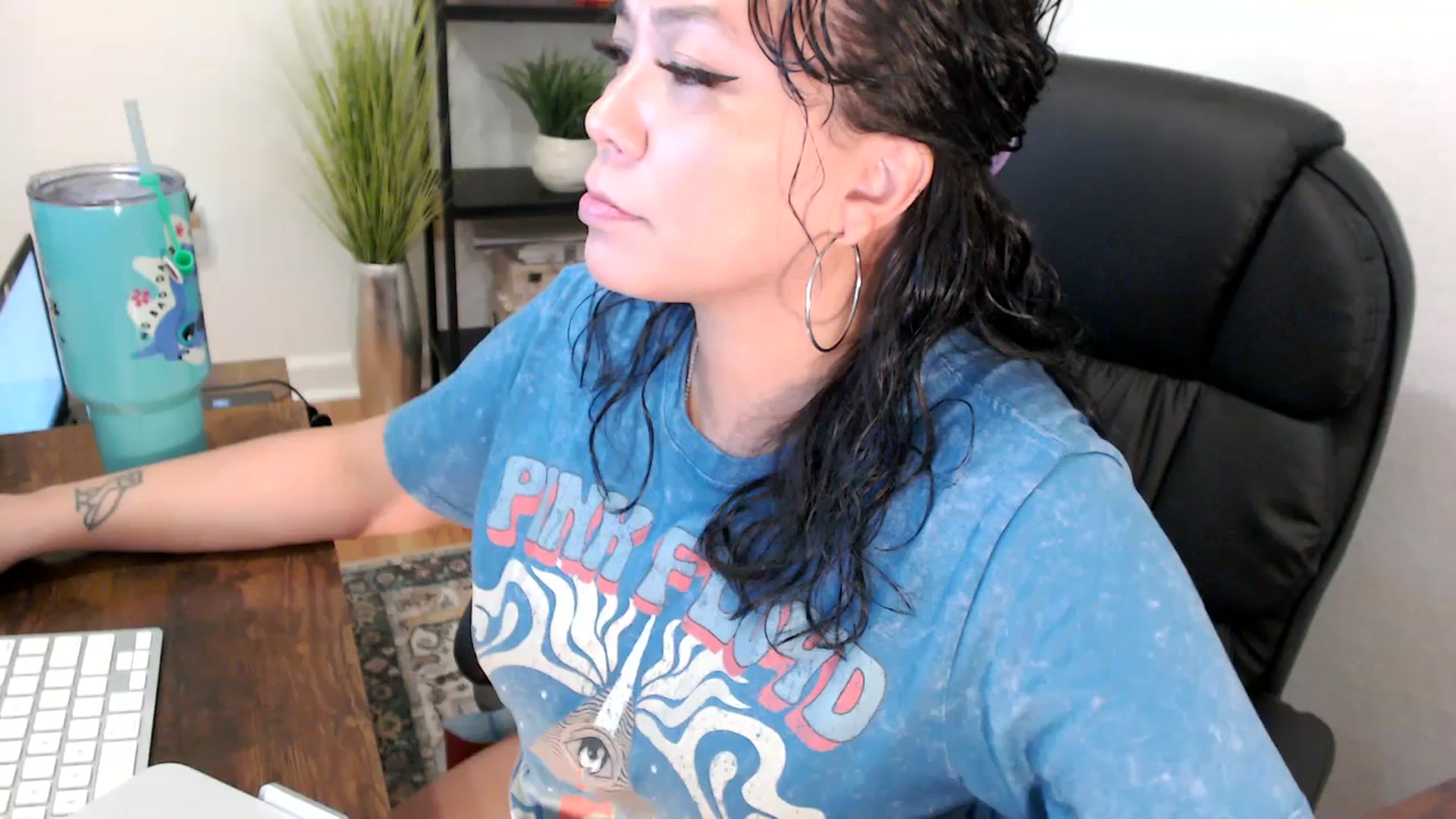 Gallery image thumbnail from MickaylaMinx's myfreecams stream on, 12/09/2024, 16:20 image 6 of 20