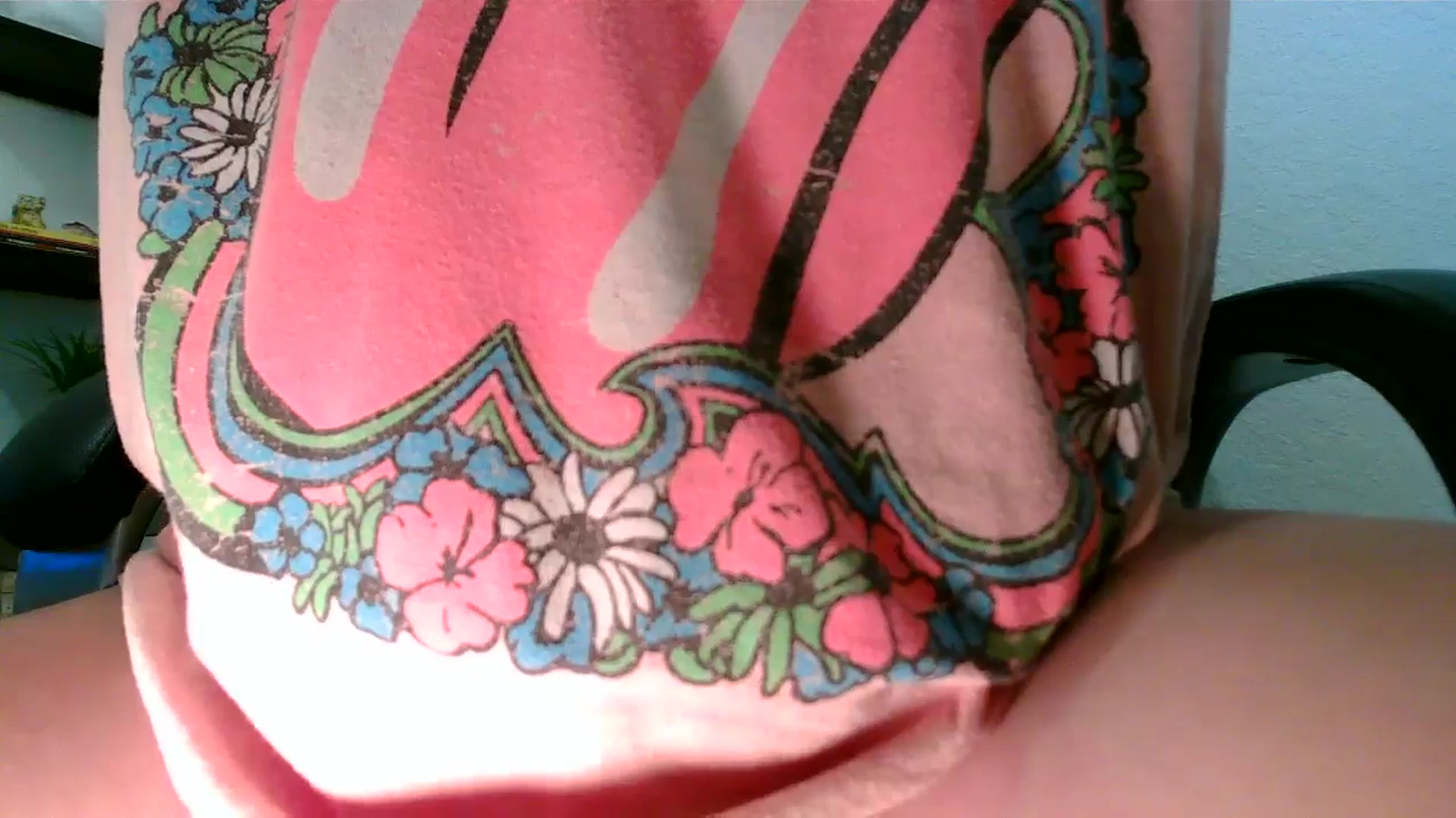 Gallery image thumbnail from MickaylaMinx's myfreecams stream on, 12/10/2024, 17:02 image 11 of 20