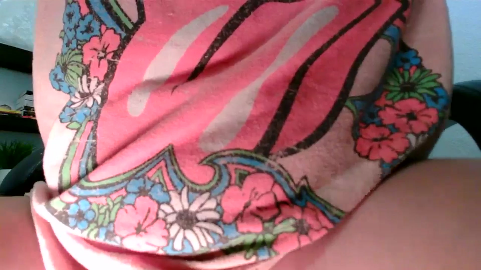 Gallery image thumbnail from MickaylaMinx's myfreecams stream on, 12/10/2024, 17:43 image 11 of 20