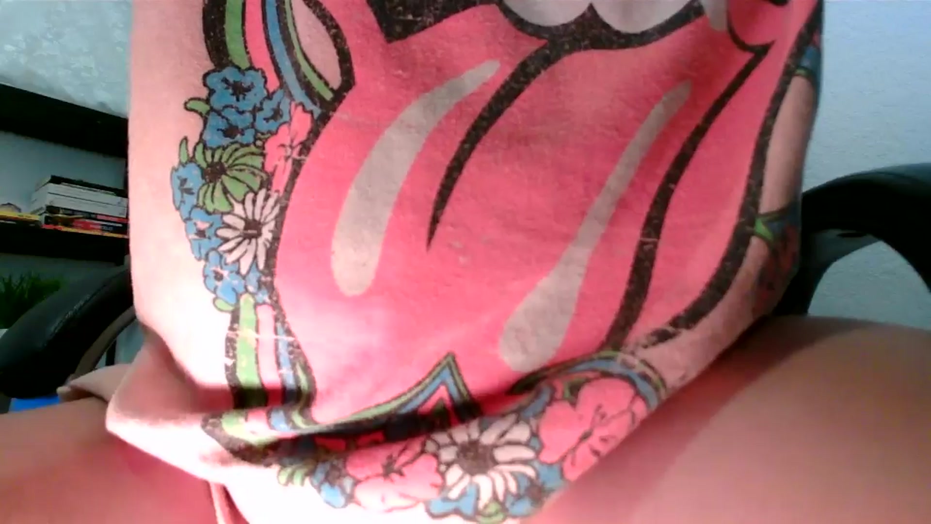 Gallery image thumbnail from MickaylaMinx's myfreecams stream on, 12/10/2024, 17:43 image 14 of 20