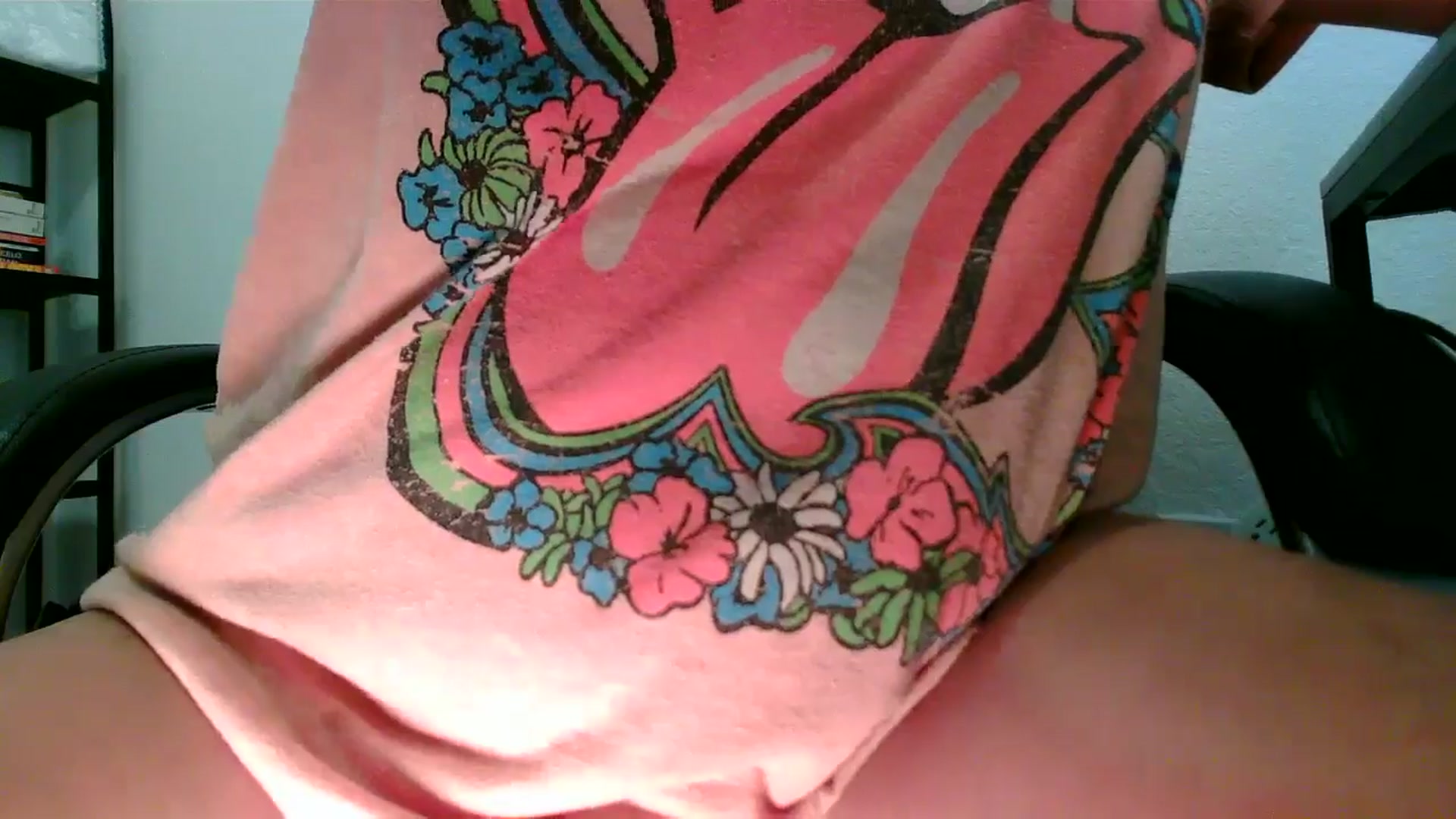 Gallery image thumbnail from MickaylaMinx's myfreecams stream on, 12/10/2024, 19:21 image 8 of 20