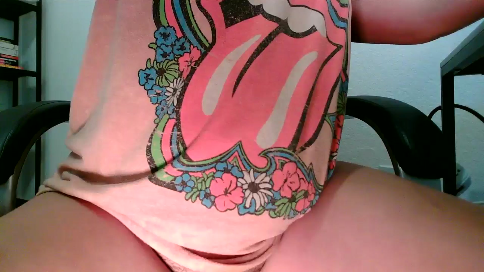 Gallery image thumbnail from MickaylaMinx's myfreecams stream on, 12/10/2024, 20:38 image 12 of 20