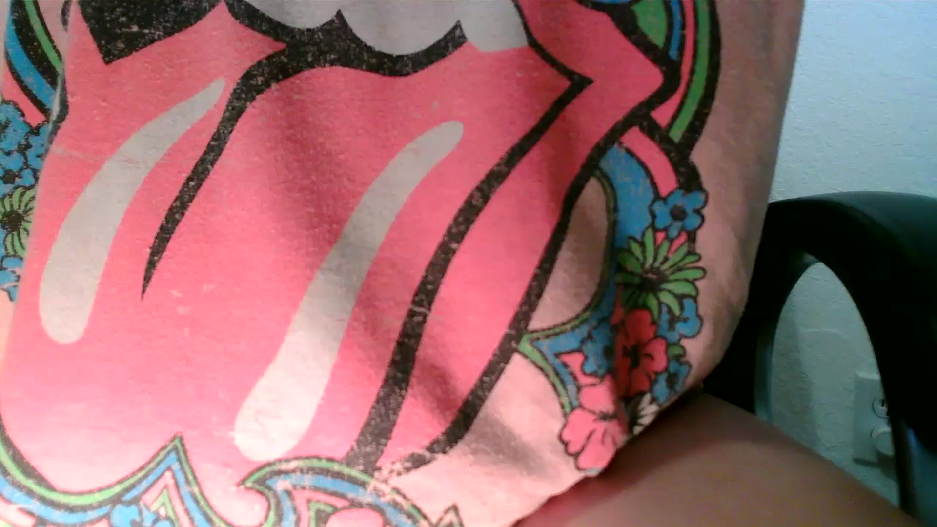 Gallery image thumbnail from MickaylaMinx's myfreecams stream on, 12/10/2024, 20:38 image 18 of 20