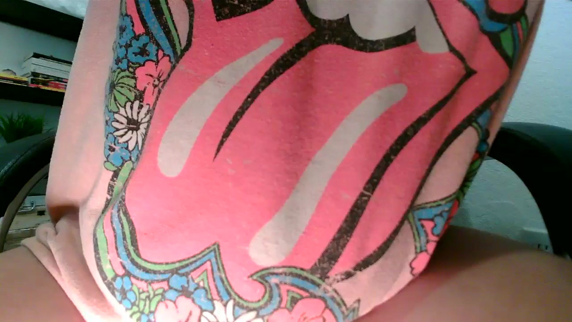 Gallery image thumbnail from MickaylaMinx's myfreecams stream on, 12/10/2024, 20:38 image 13 of 20