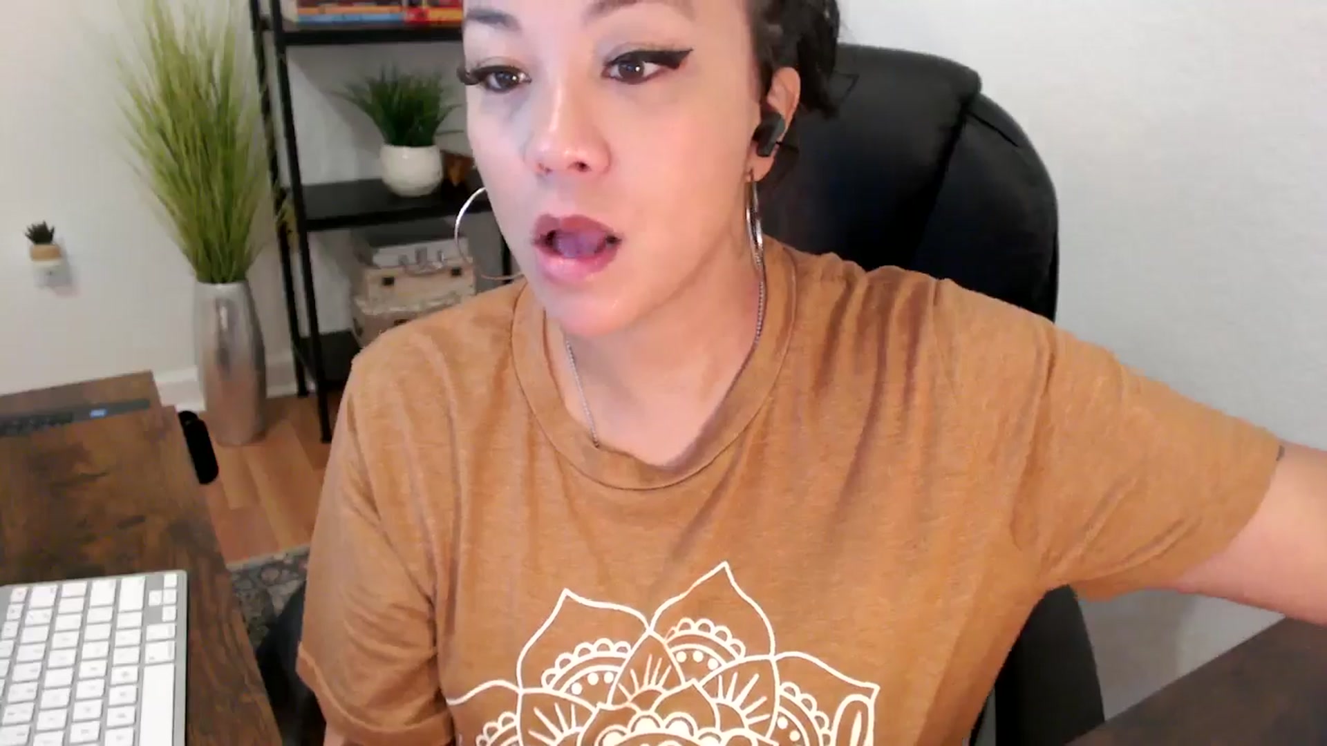 Gallery image thumbnail from MickaylaMinx's myfreecams stream on, 12/11/2024, 16:24 image 19 of 20
