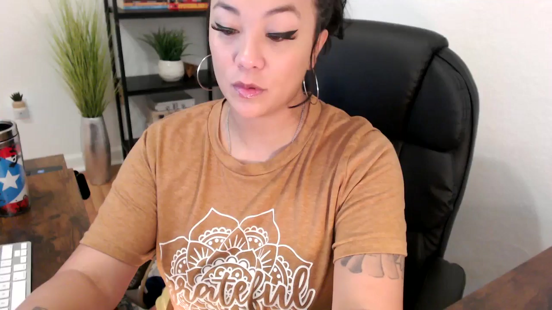 Gallery image thumbnail from MickaylaMinx's myfreecams stream on, 12/11/2024, 16:24 image 1 of 20