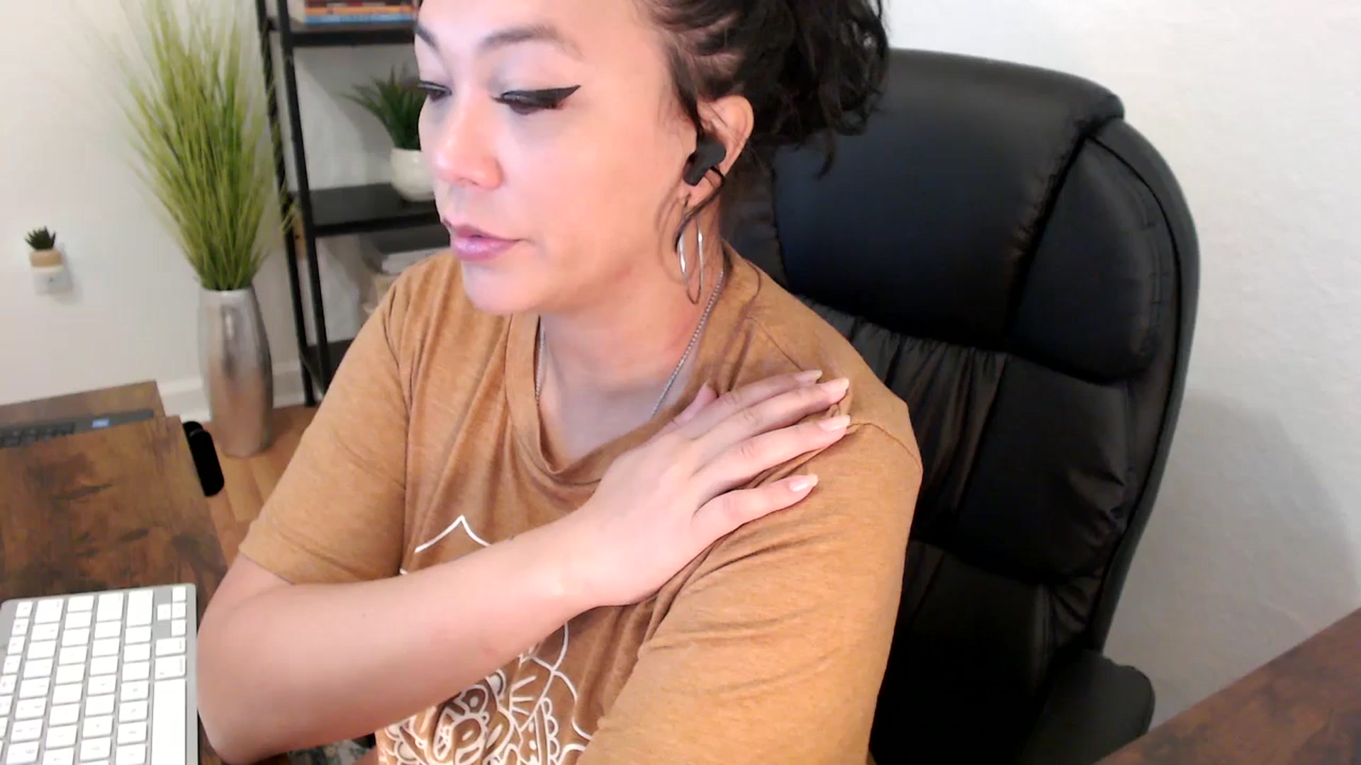 Gallery image thumbnail from MickaylaMinx's myfreecams stream on, 12/11/2024, 16:24 image 17 of 20