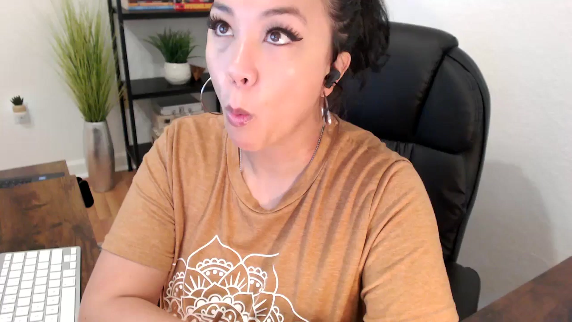 Gallery image thumbnail from MickaylaMinx's myfreecams stream on, 12/11/2024, 16:24 image 20 of 20