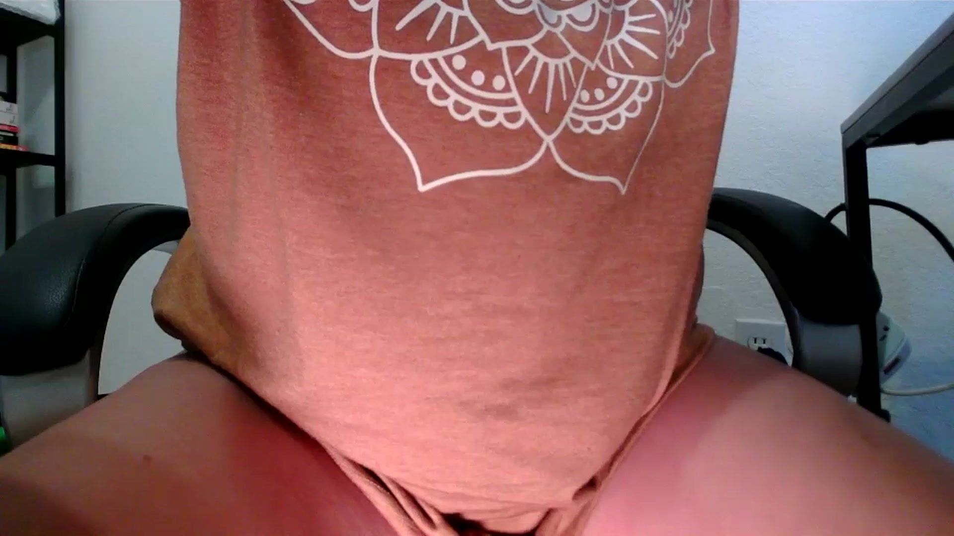 Gallery image thumbnail from MickaylaMinx's myfreecams stream on, 12/11/2024, 19:26 image 7 of 20