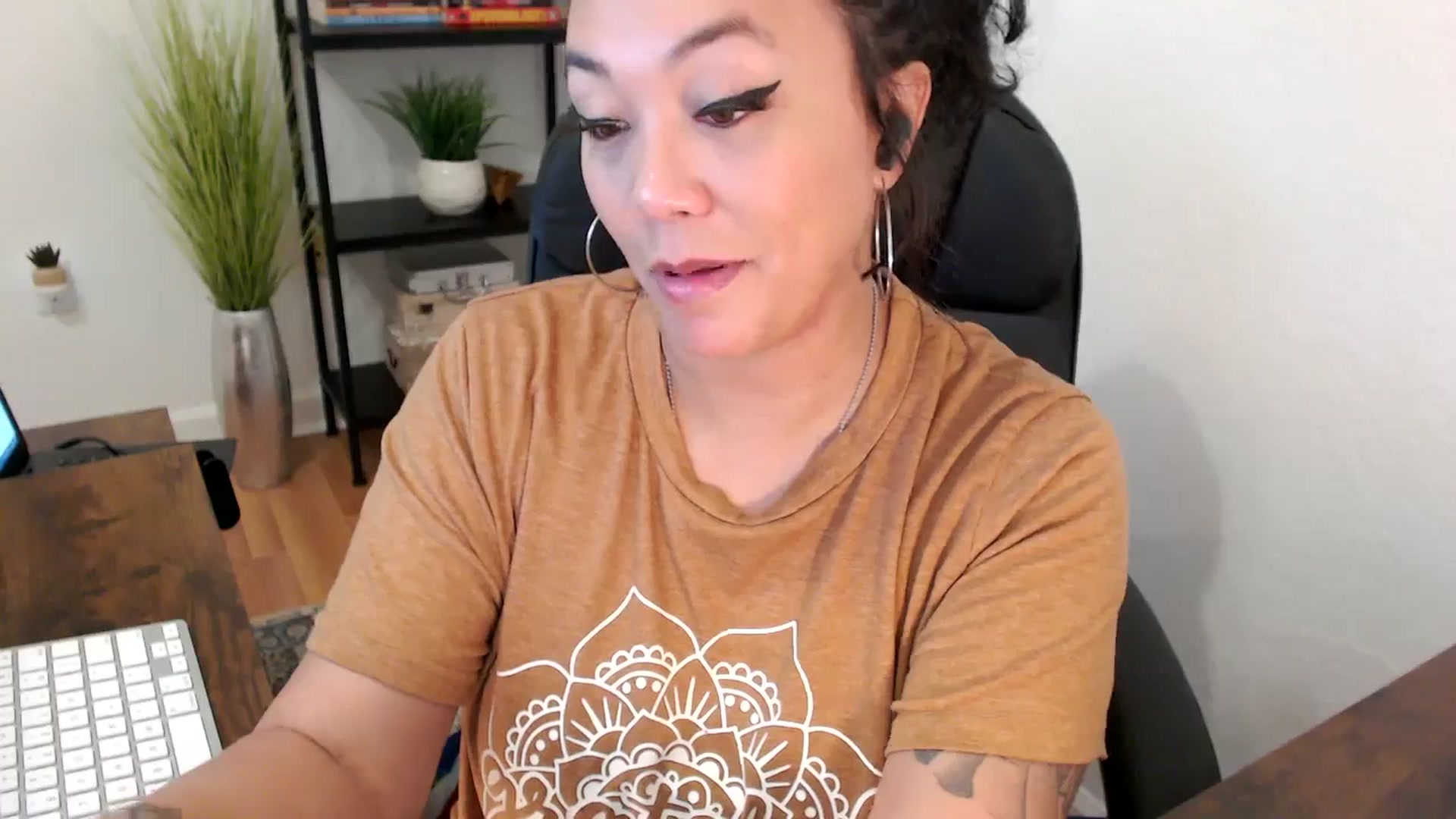 Gallery image thumbnail from MickaylaMinx's myfreecams stream on, 12/11/2024, 20:23 image 5 of 20