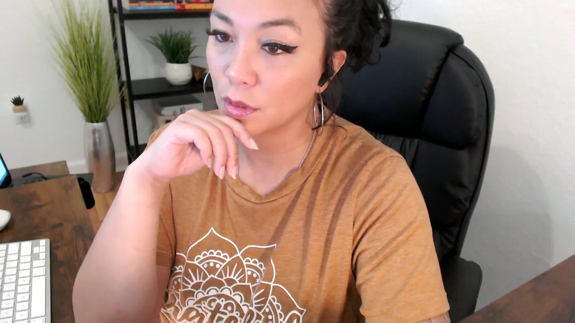 Gallery image thumbnail from MickaylaMinx's myfreecams stream on, 12/11/2024, 20:23 image 3 of 20
