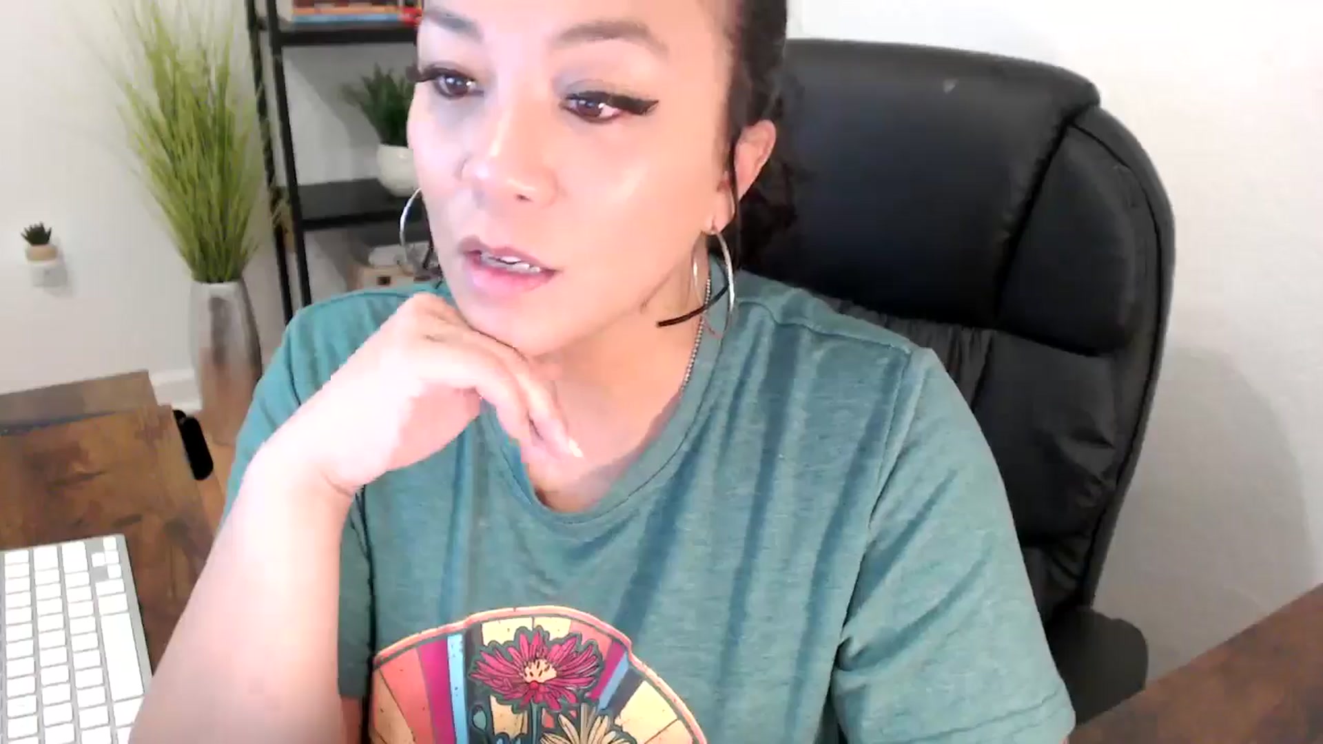 Gallery image thumbnail from MickaylaMinx's myfreecams stream on, 12/12/2024, 17:09 image 7 of 20