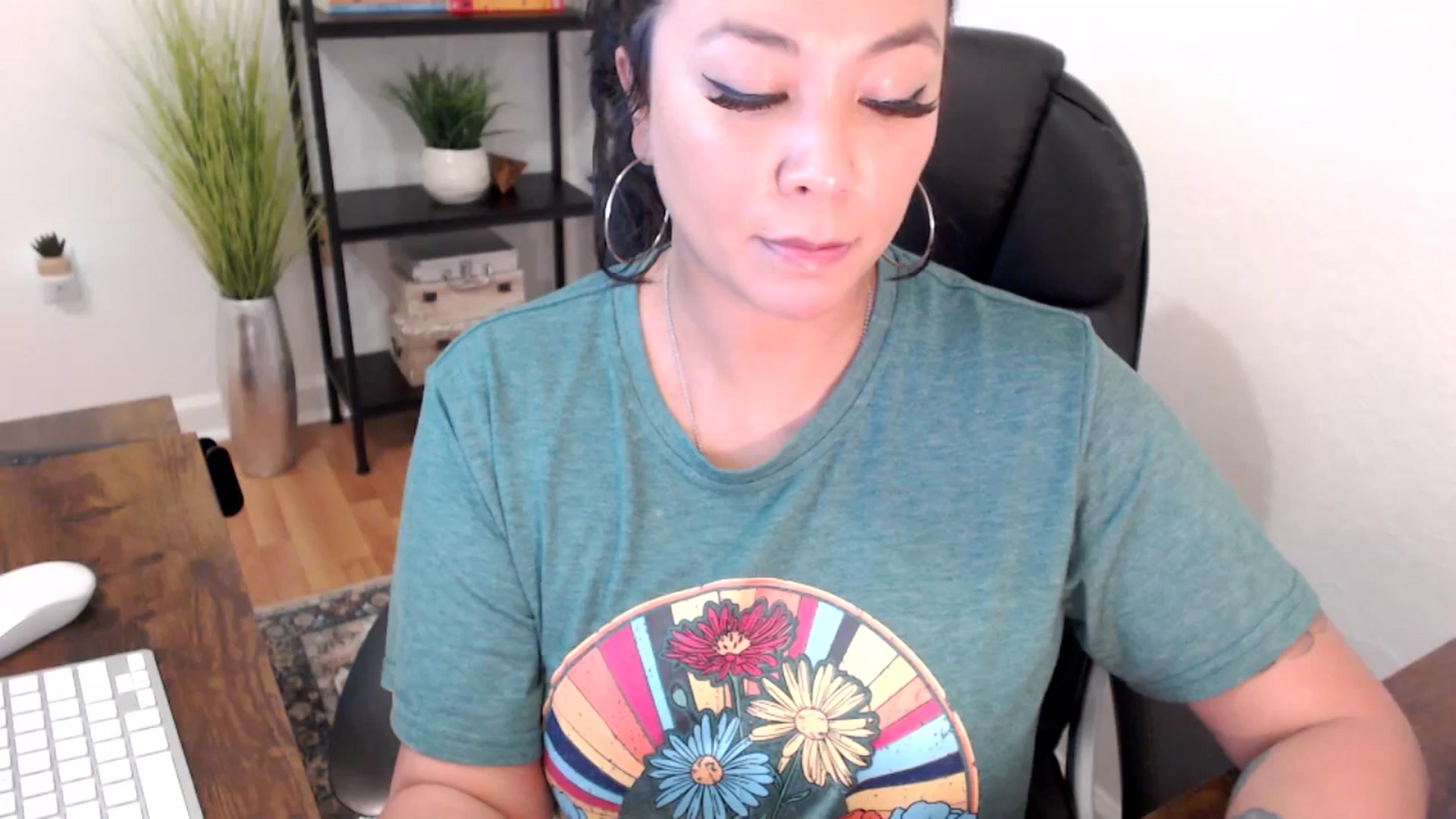 Gallery image thumbnail from MickaylaMinx's myfreecams stream on, 12/12/2024, 20:10 image 20 of 20