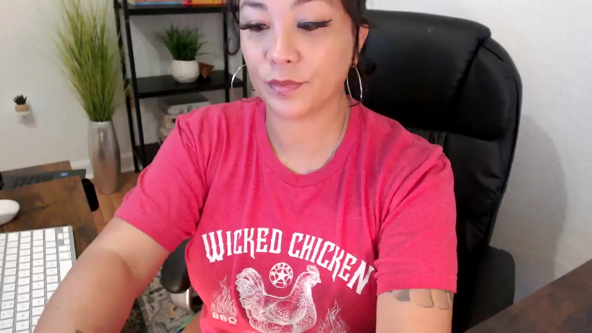 Gallery image thumbnail from MickaylaMinx's myfreecams stream on, 12/13/2024, 16:49 image 20 of 20