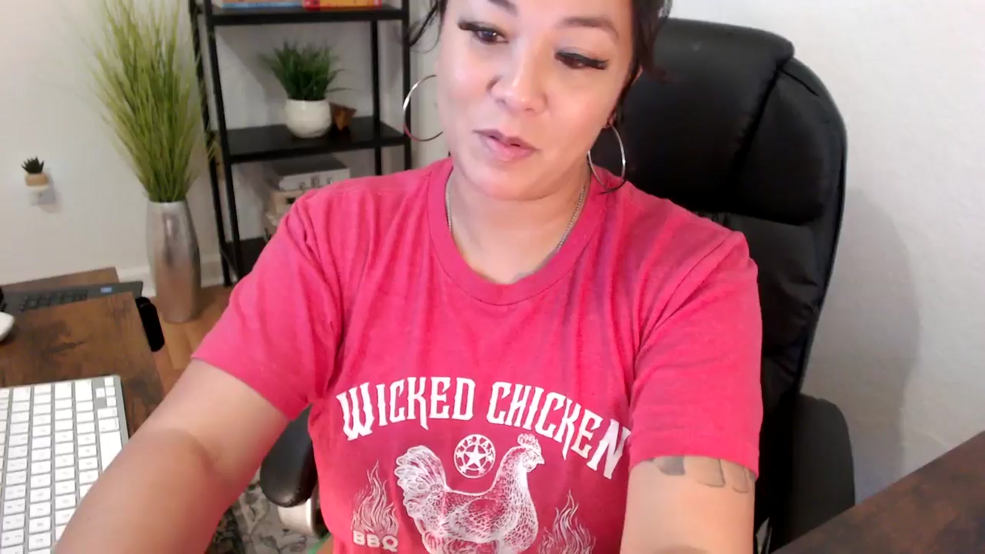 Gallery image thumbnail from MickaylaMinx's myfreecams stream on, 12/13/2024, 16:49 image 13 of 20