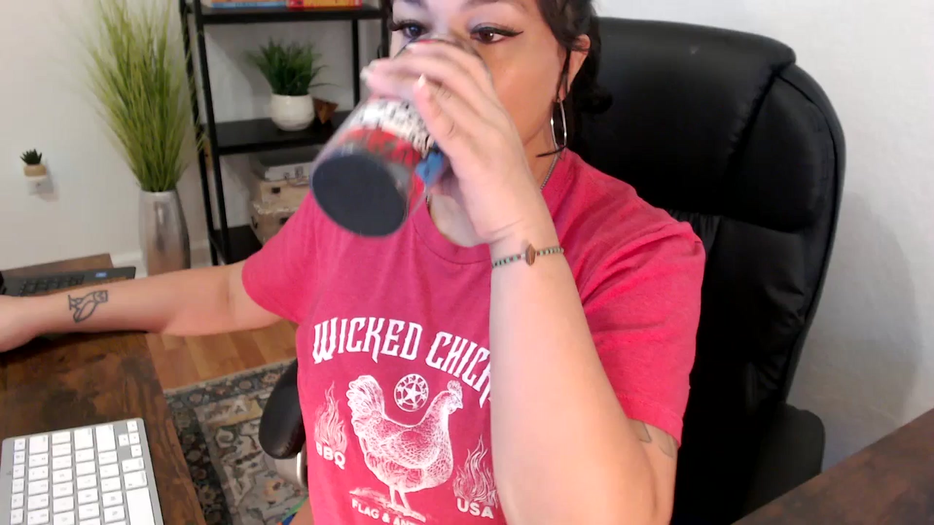Gallery image thumbnail from MickaylaMinx's myfreecams stream on, 12/13/2024, 16:49 image 1 of 20