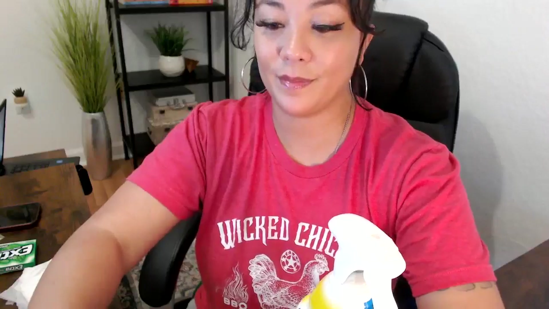 Gallery image thumbnail from MickaylaMinx's myfreecams stream on, 12/13/2024, 18:23 image 8 of 20