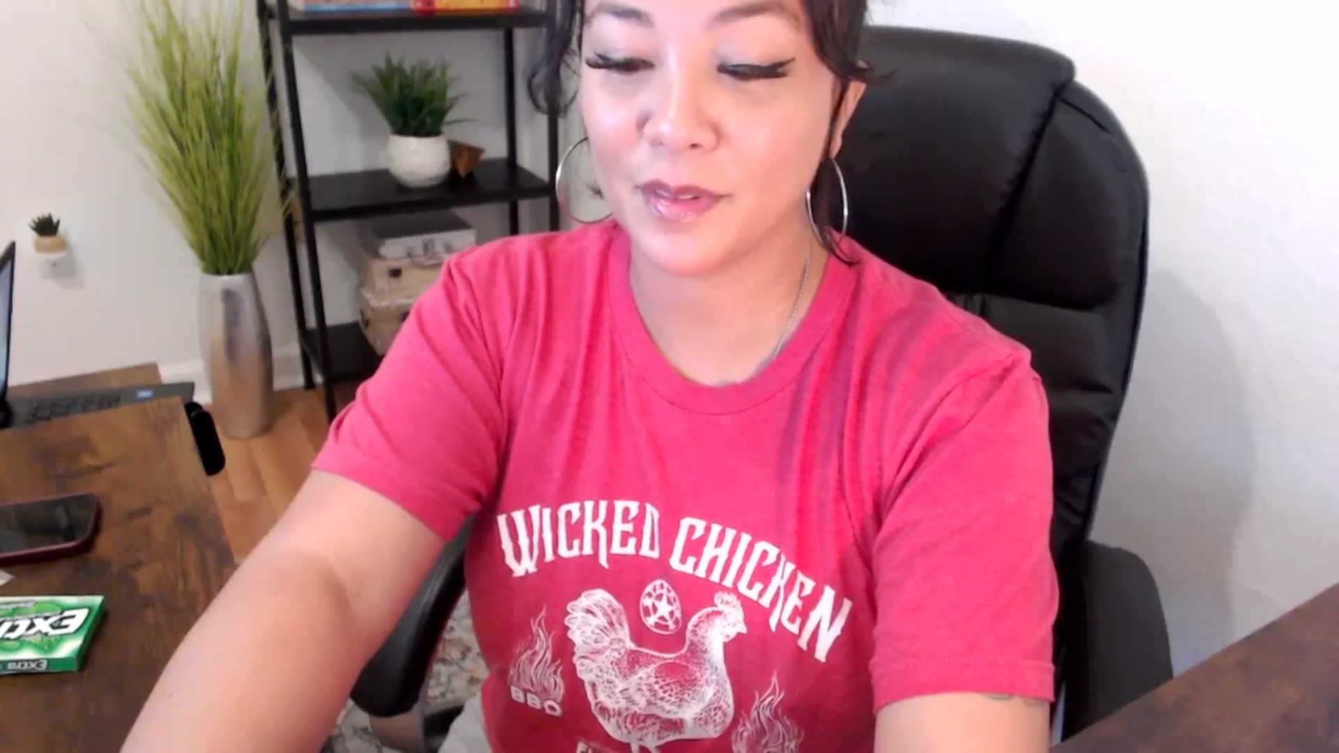 Gallery image thumbnail from MickaylaMinx's myfreecams stream on, 12/13/2024, 18:23 image 11 of 20