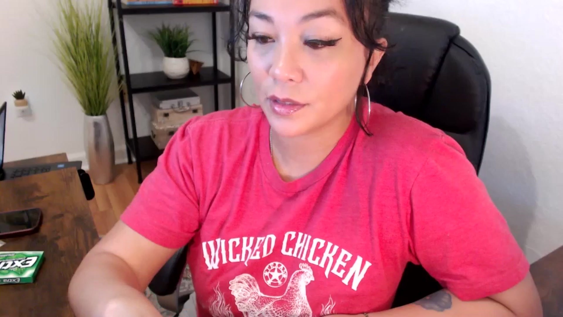 Gallery image thumbnail from MickaylaMinx's myfreecams stream on, 12/13/2024, 18:23 image 9 of 20