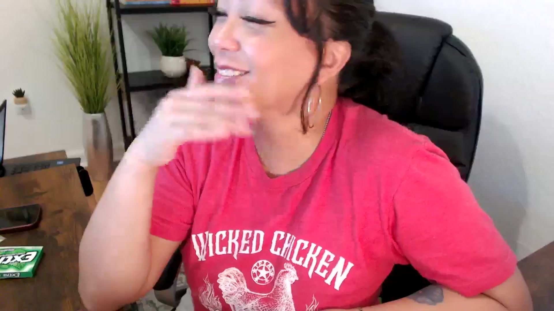 Gallery image thumbnail from MickaylaMinx's myfreecams stream on, 12/13/2024, 18:23 image 10 of 20
