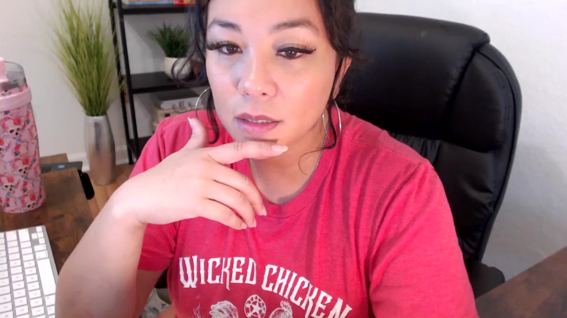 Gallery image thumbnail from MickaylaMinx's myfreecams stream on, 12/13/2024, 19:52 image 4 of 20