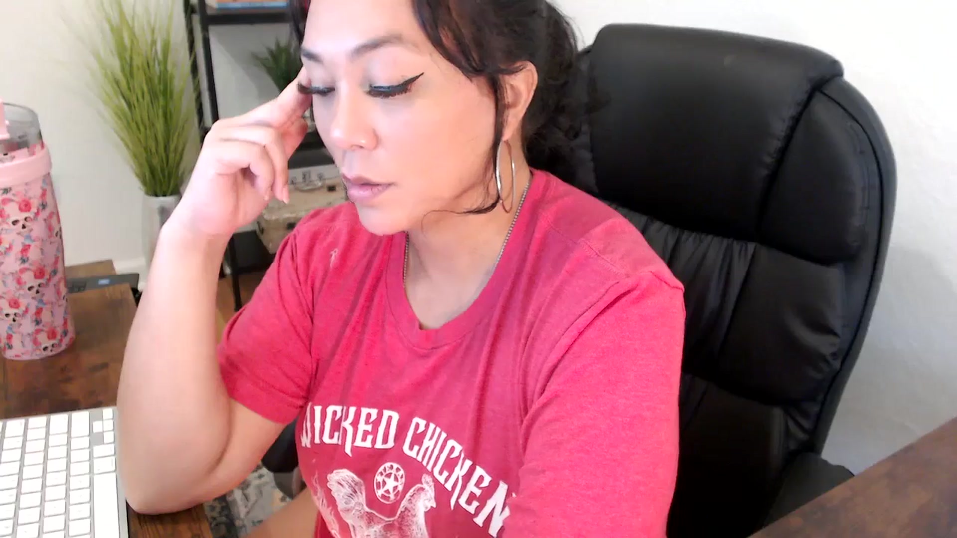 Gallery image thumbnail from MickaylaMinx's myfreecams stream on, 12/13/2024, 19:52 image 8 of 20