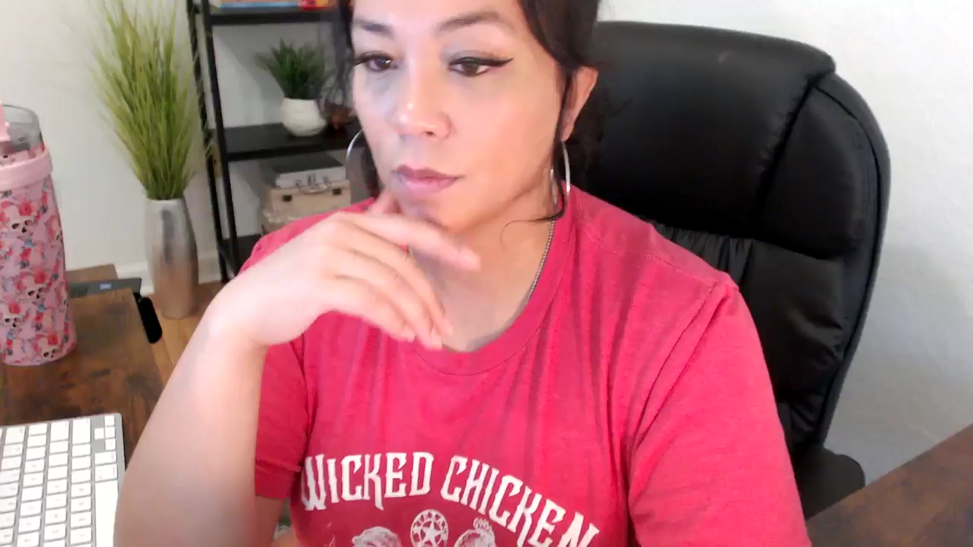 Gallery image thumbnail from MickaylaMinx's myfreecams stream on, 12/13/2024, 19:52 image 7 of 20