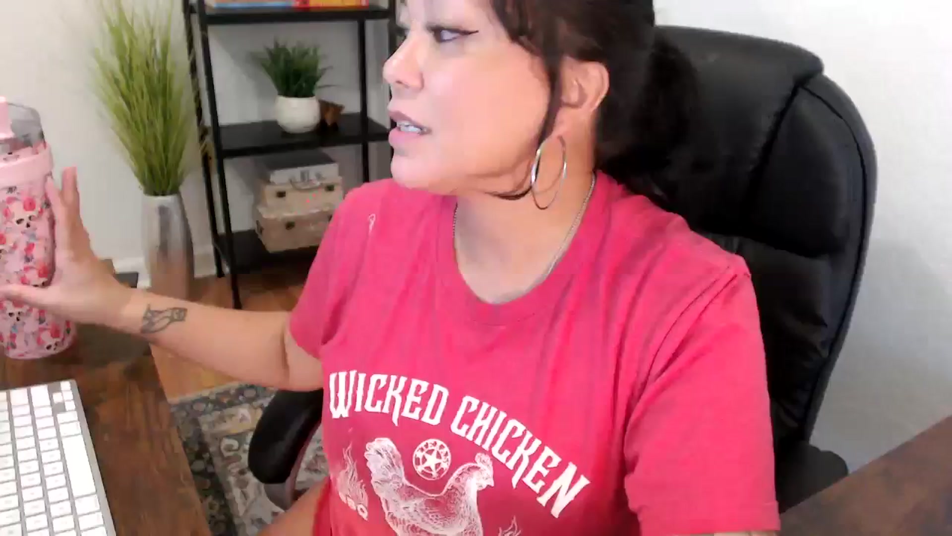 Gallery image thumbnail from MickaylaMinx's myfreecams stream on, 12/13/2024, 19:52 image 5 of 20