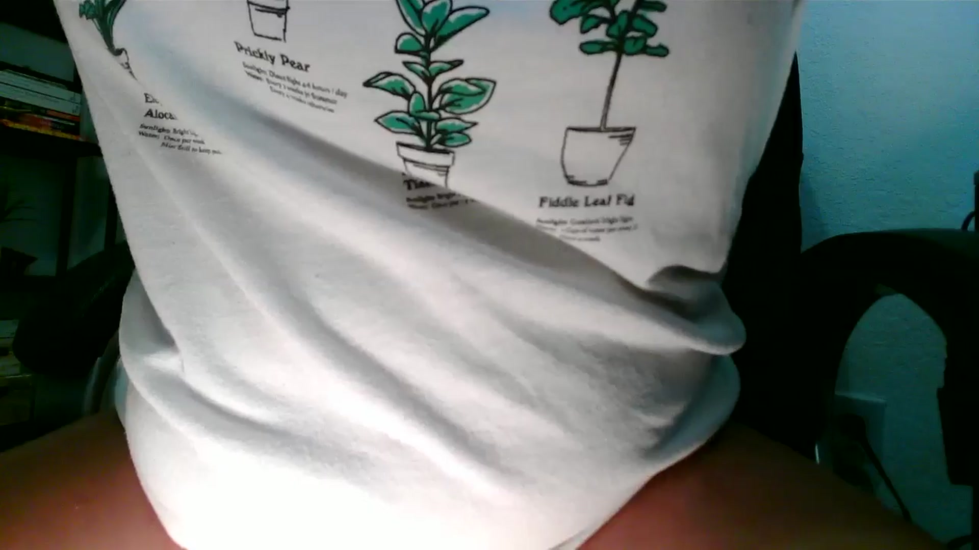 Gallery image thumbnail from MickaylaMinx's myfreecams stream on, 12/18/2024, 17:35 image 12 of 20