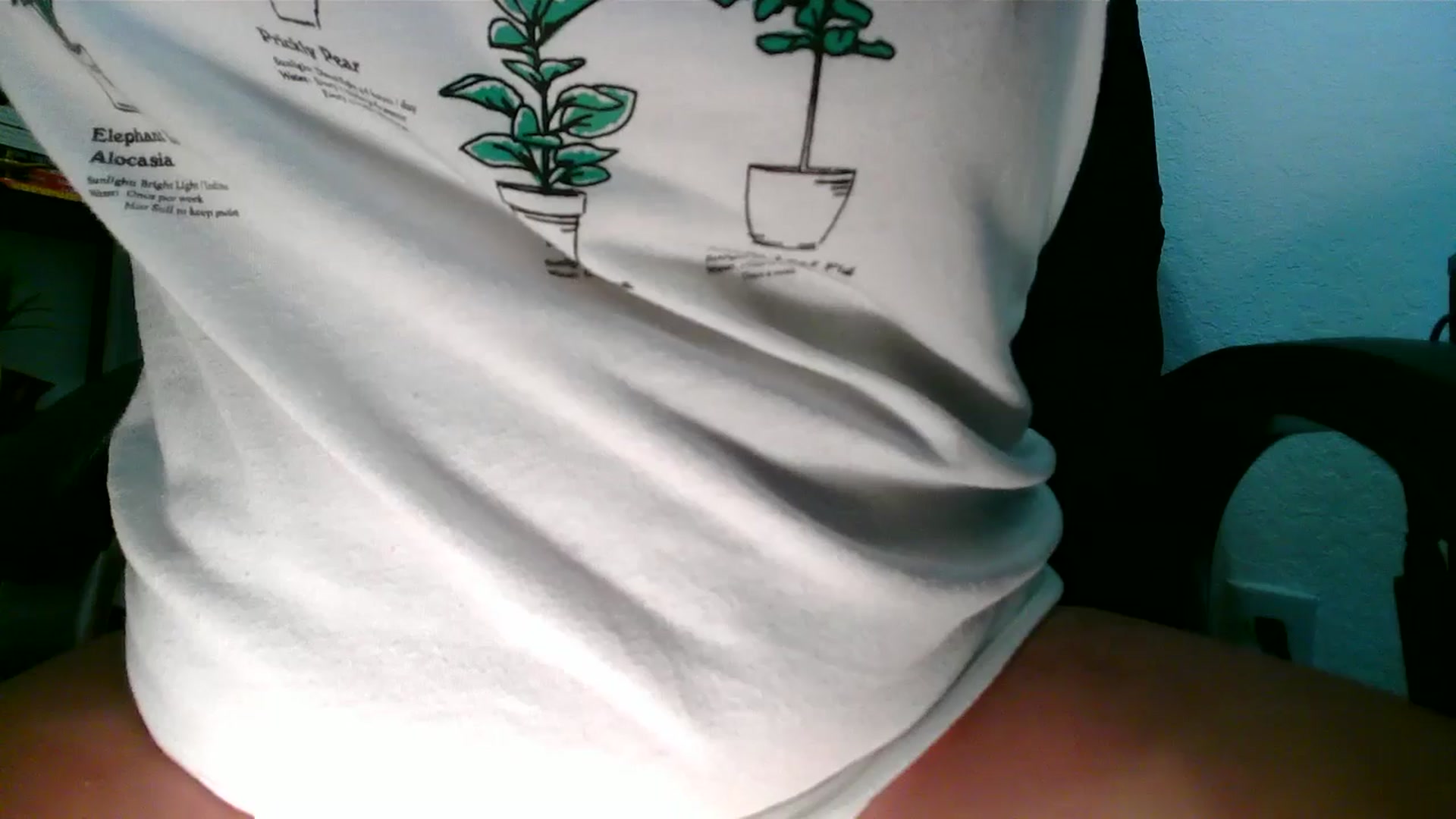 Gallery image thumbnail from MickaylaMinx's myfreecams stream on, 12/18/2024, 17:35 image 11 of 20