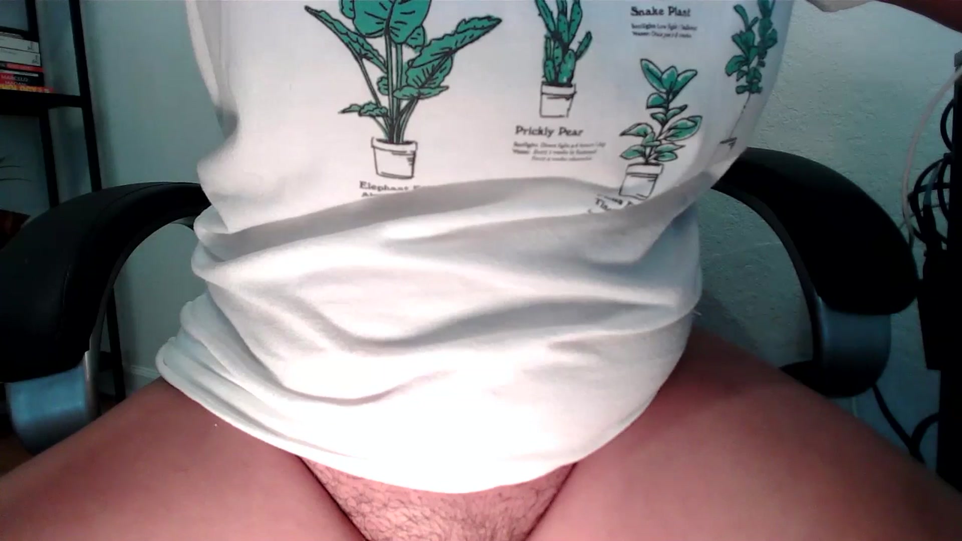 Gallery image thumbnail from MickaylaMinx's myfreecams stream on, 12/18/2024, 20:40 image 8 of 20