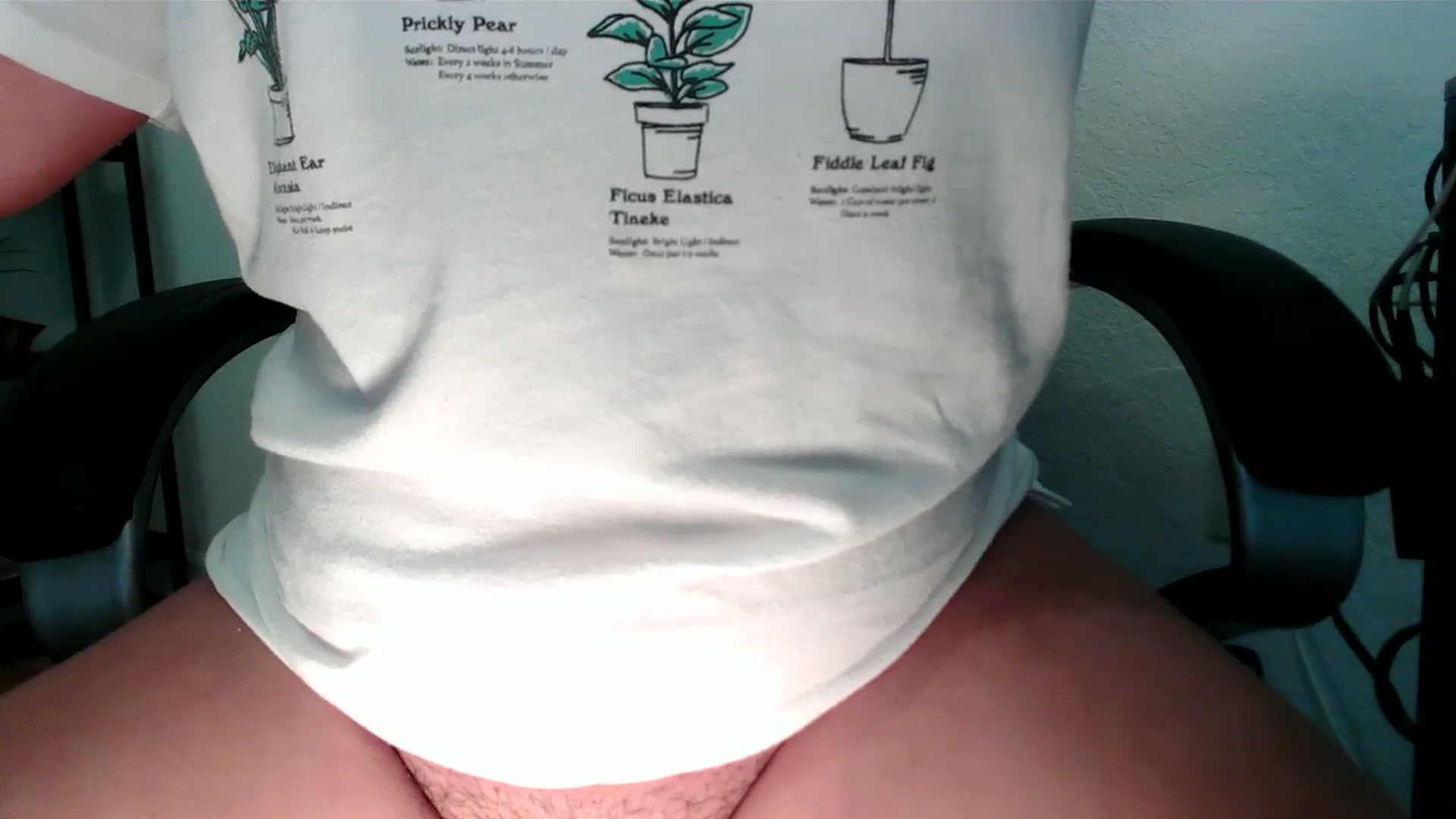 Gallery image thumbnail from MickaylaMinx's myfreecams stream on, 12/18/2024, 20:40 image 7 of 20