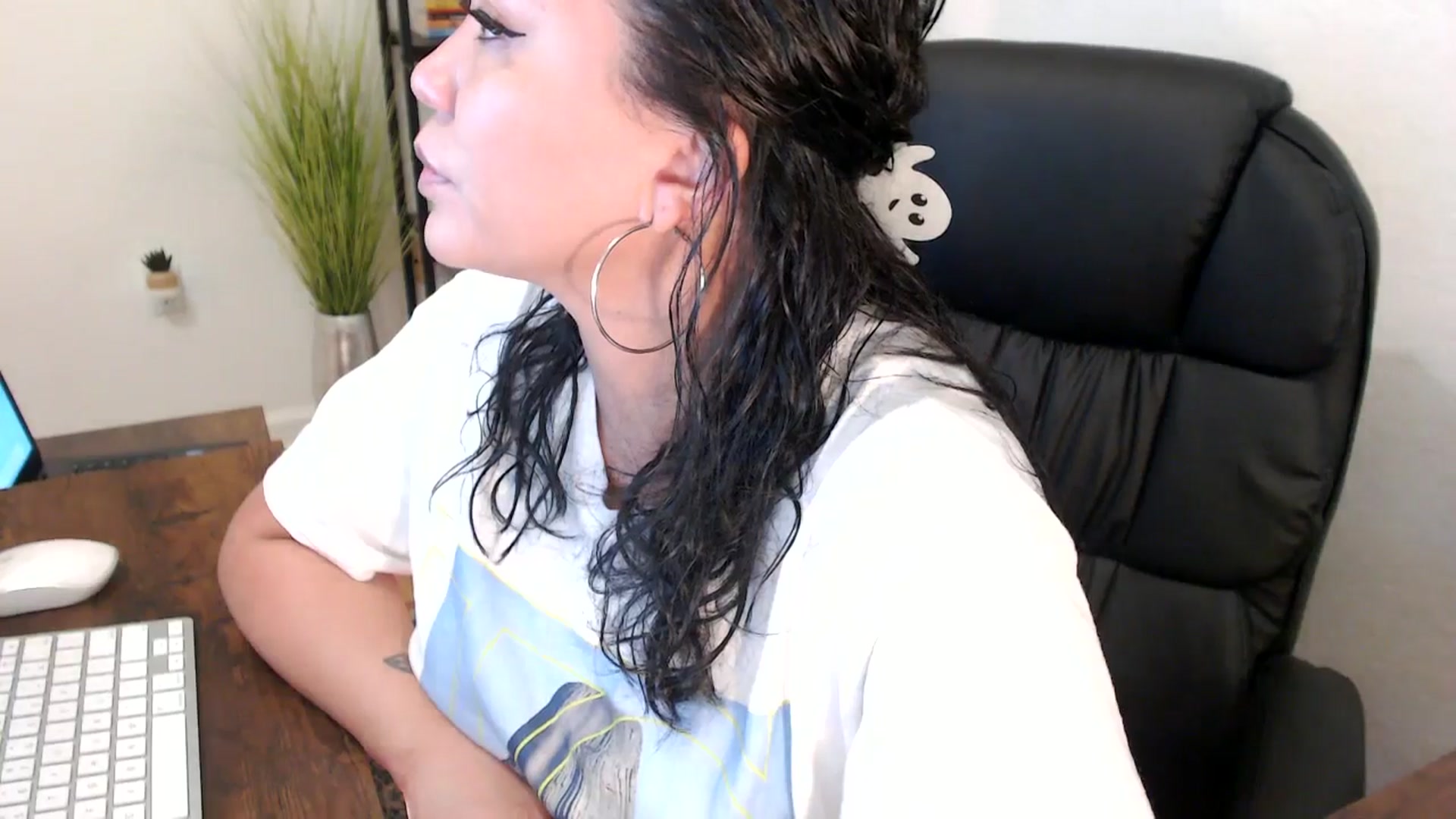 Gallery image thumbnail from MickaylaMinx's myfreecams stream on, 12/20/2024, 15:51 image 20 of 20