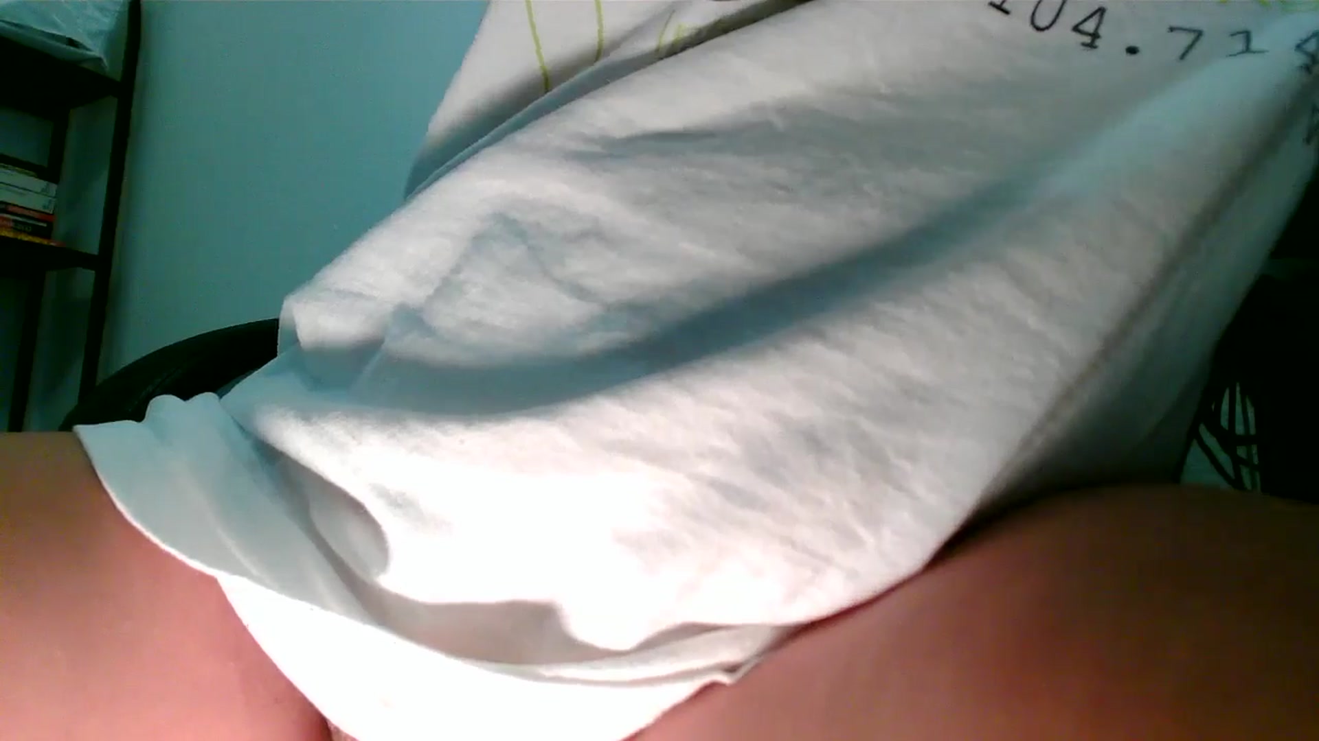 Gallery image thumbnail from MickaylaMinx's myfreecams stream on, 12/20/2024, 18:31 image 17 of 20