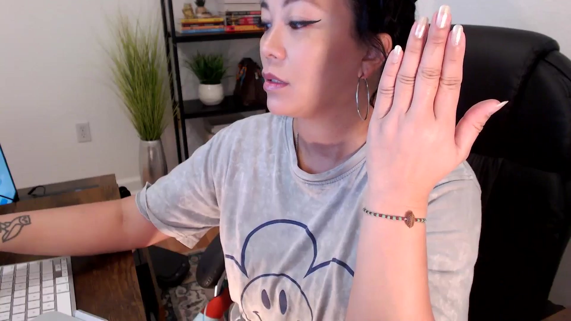 Gallery image thumbnail from MickaylaMinx's myfreecams stream on, 12/23/2024, 16:11 image 5 of 20