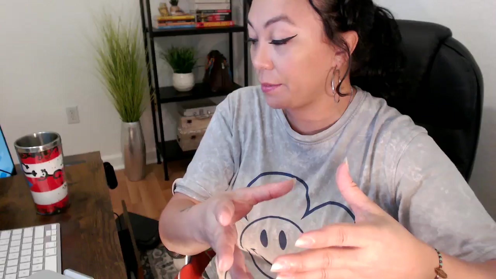 Gallery image thumbnail from MickaylaMinx's myfreecams stream on, 12/23/2024, 16:11 image 17 of 20