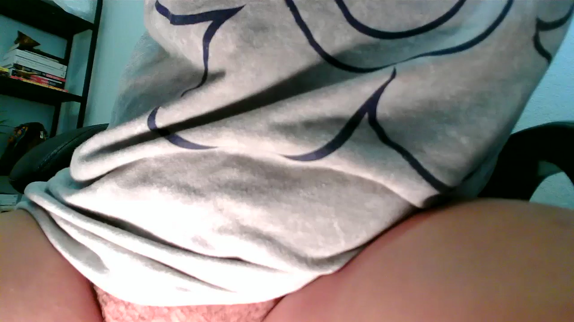 Gallery image thumbnail from MickaylaMinx's myfreecams stream on, 12/23/2024, 19:45 image 14 of 20