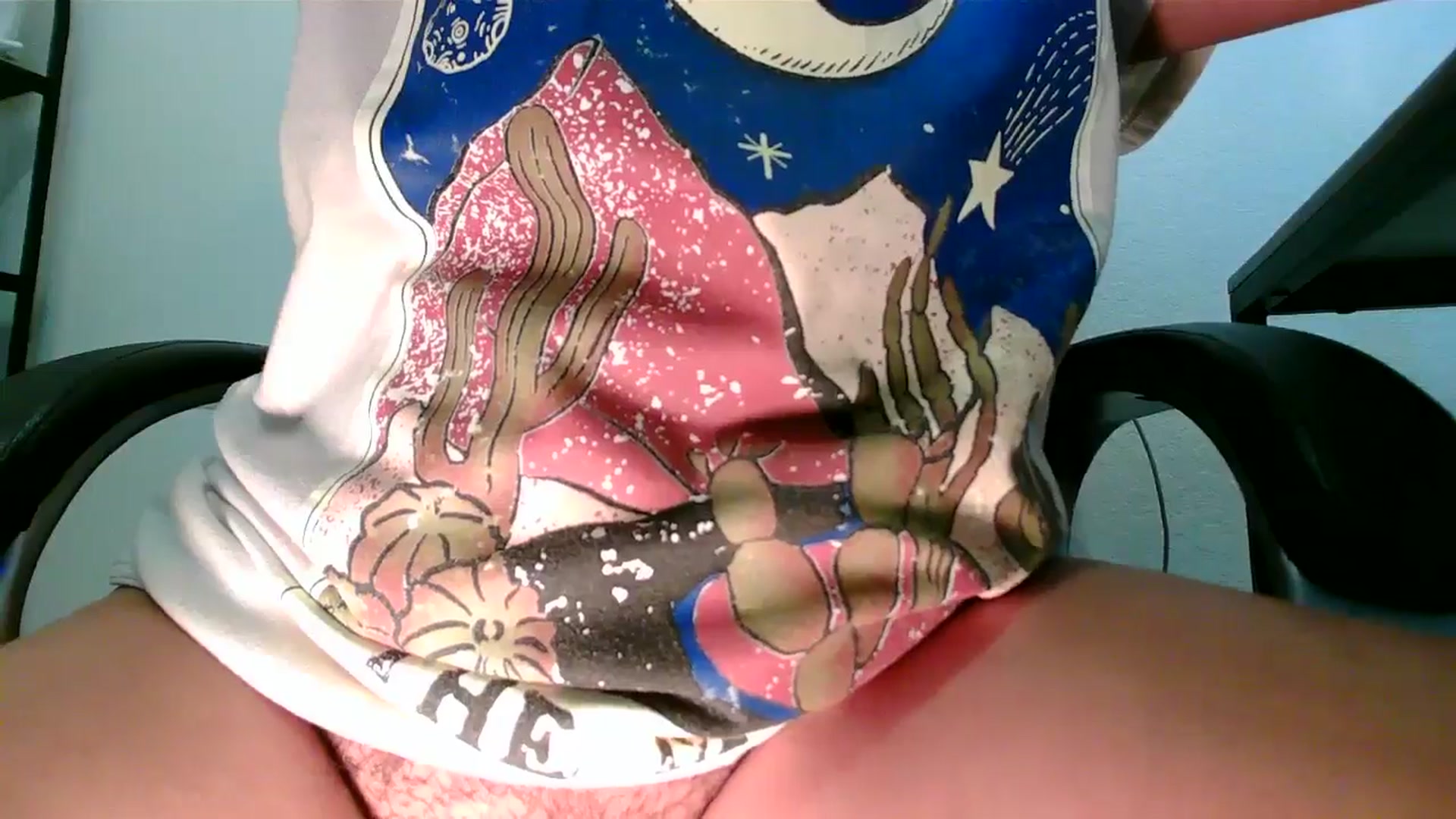Gallery image thumbnail from MickaylaMinx's myfreecams stream on, 12/24/2024, 20:03 image 16 of 20