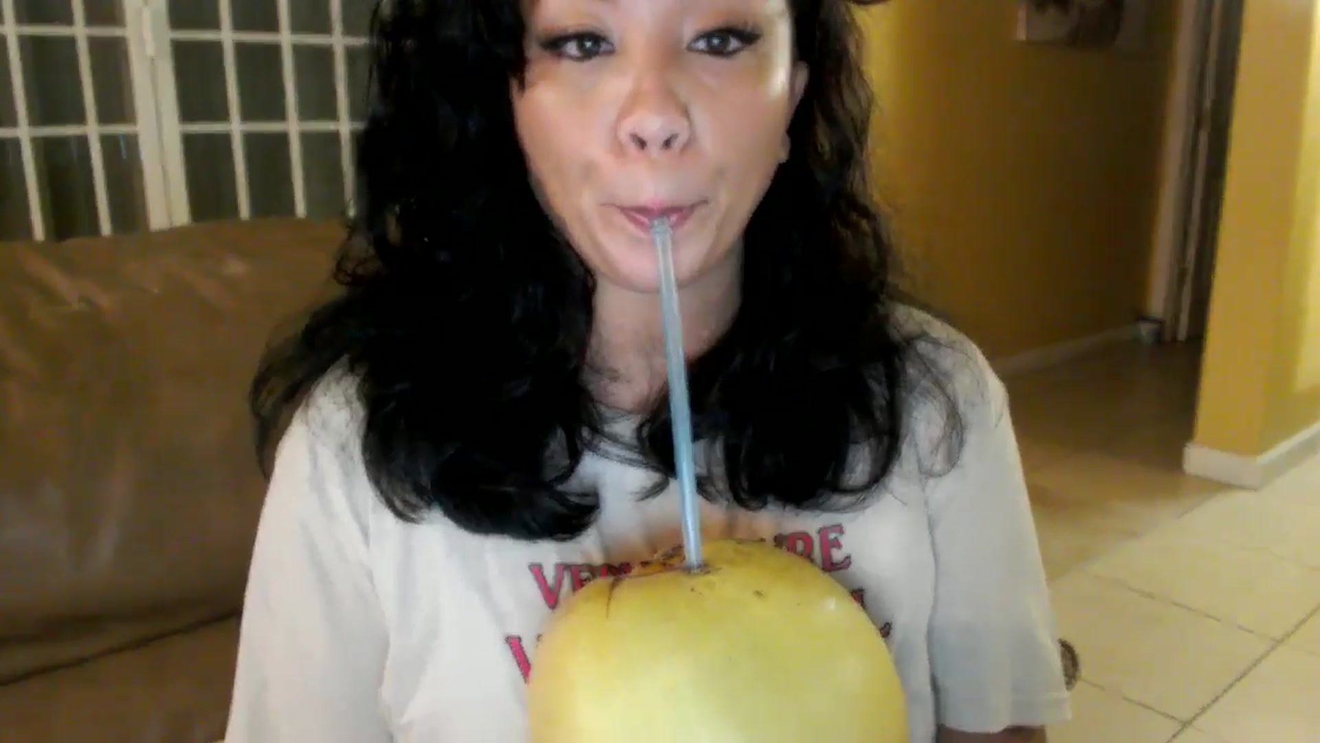 Gallery image thumbnail from MickaylaMinx's myfreecams stream on, 01/02/2025, 23:34 image 18 of 20