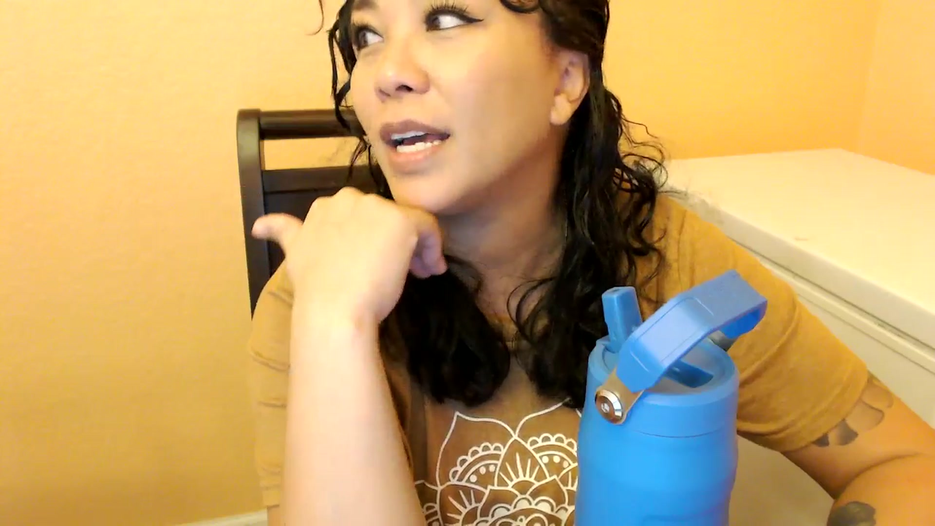 Gallery image thumbnail from MickaylaMinx's myfreecams stream on, 01/03/2025, 19:06 image 11 of 20