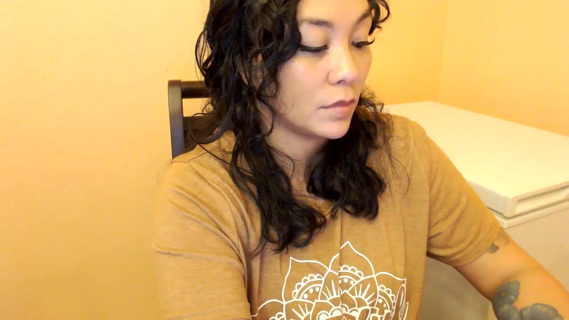 Gallery image thumbnail from MickaylaMinx's myfreecams stream on, 01/03/2025, 21:25 image 19 of 20