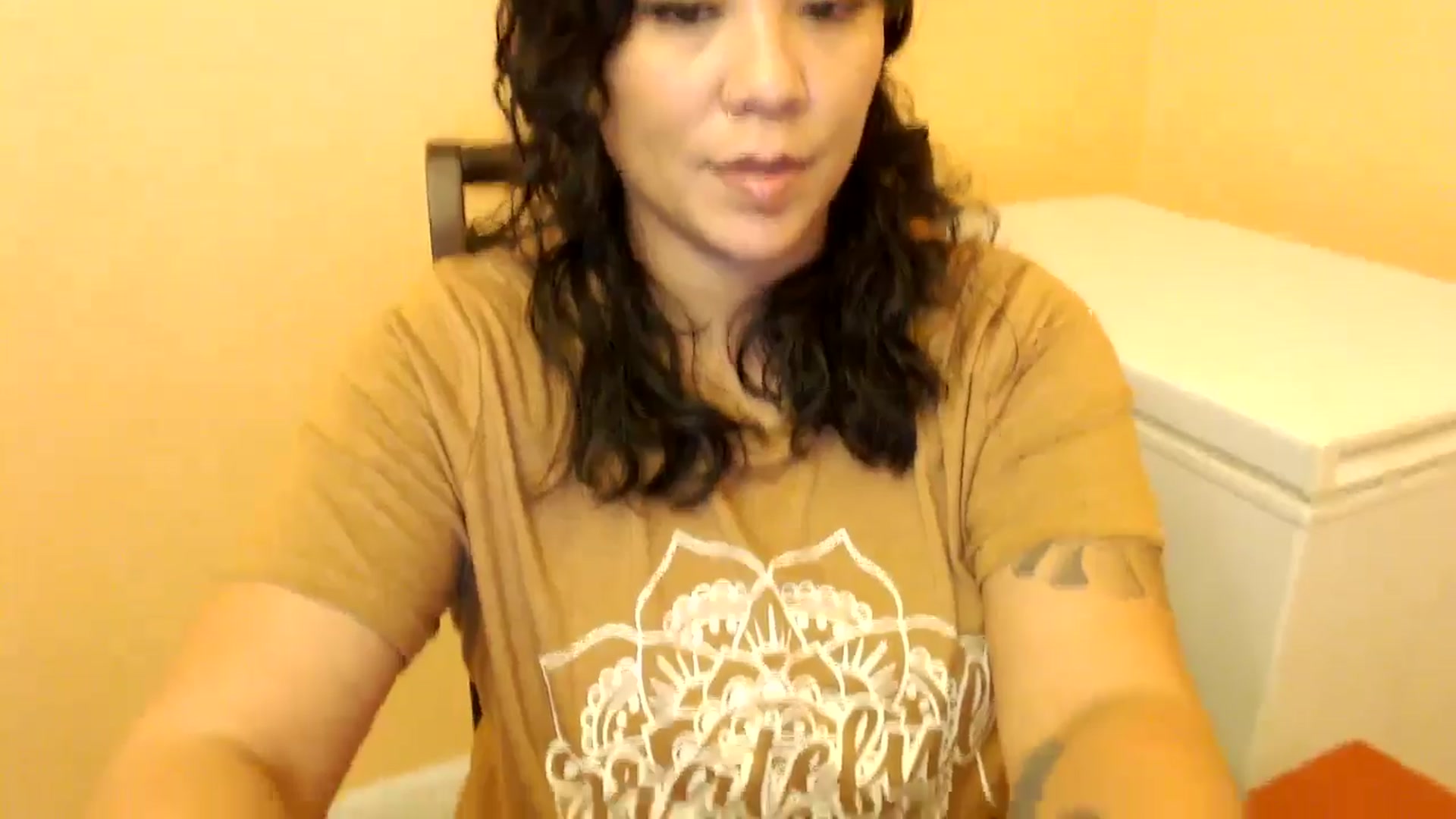 Gallery image thumbnail from MickaylaMinx's myfreecams stream on, 01/03/2025, 21:25 image 4 of 20