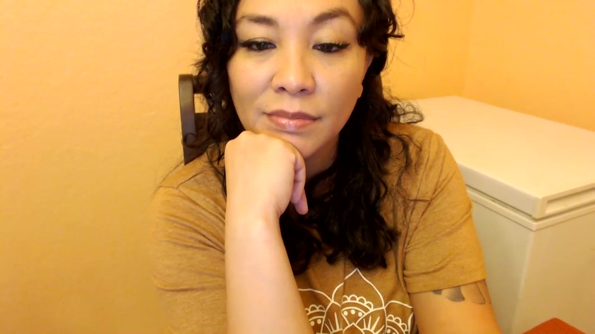 Gallery image thumbnail from MickaylaMinx's myfreecams stream on, 01/03/2025, 21:25 image 8 of 20