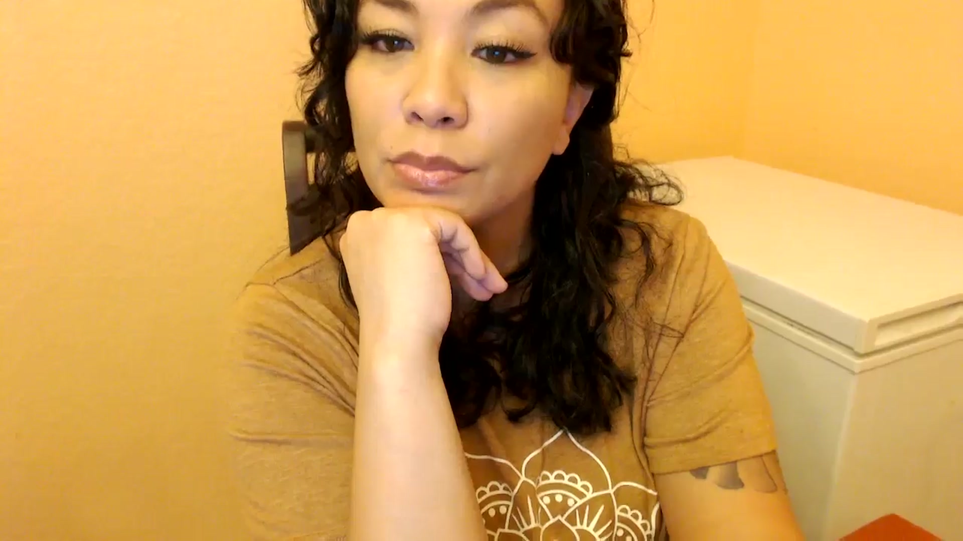 Gallery image thumbnail from MickaylaMinx's myfreecams stream on, 01/03/2025, 21:25 image 10 of 20