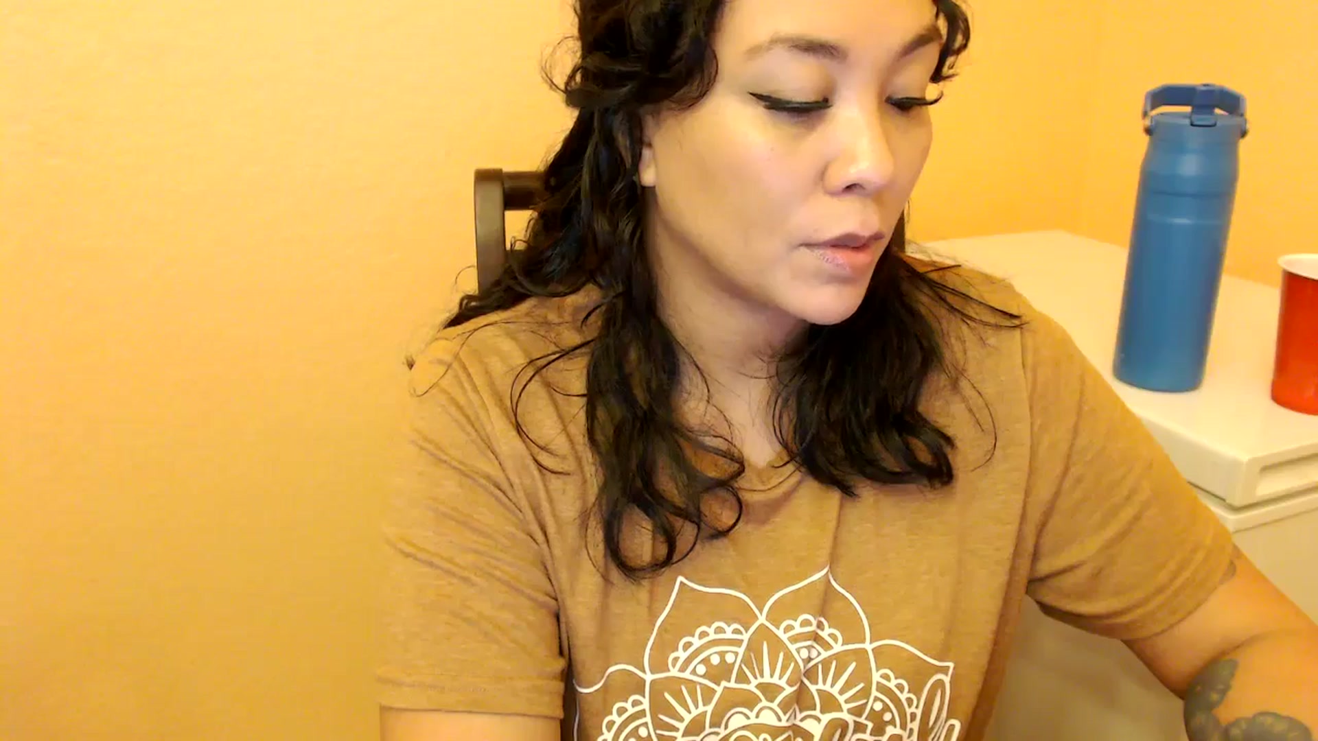 Gallery image thumbnail from MickaylaMinx's myfreecams stream on, 01/03/2025, 22:16 image 19 of 20