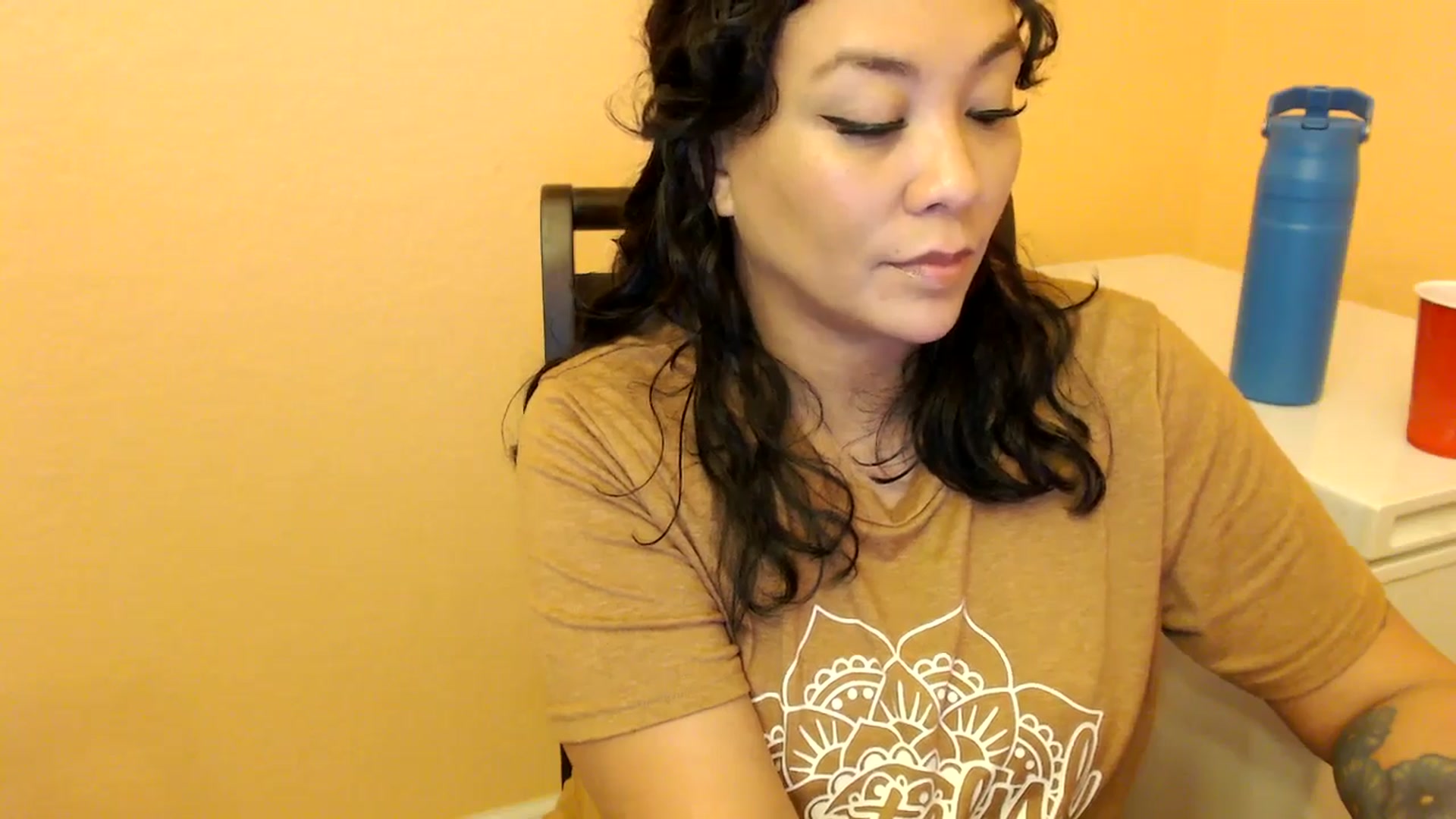 Gallery image thumbnail from MickaylaMinx's myfreecams stream on, 01/03/2025, 22:16 image 11 of 20